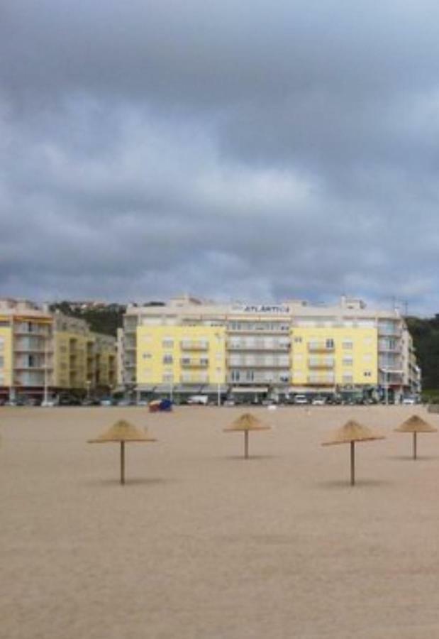 Nazare Apartamento Em Frente Ao Mar Ngoại thất bức ảnh